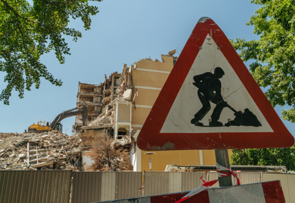 Organisation de chantier en Démolition Villedoux avec balisage